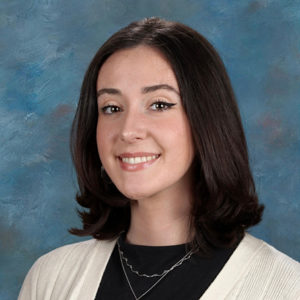 Headshot of Sophie Lowy